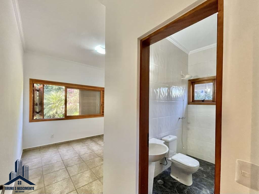 Casa à venda com 5 quartos, 2 suítes, 6 vagas e 311m² no Aldeia da Fazendinha, Carapicuíba (SP) — foto 19 de 30