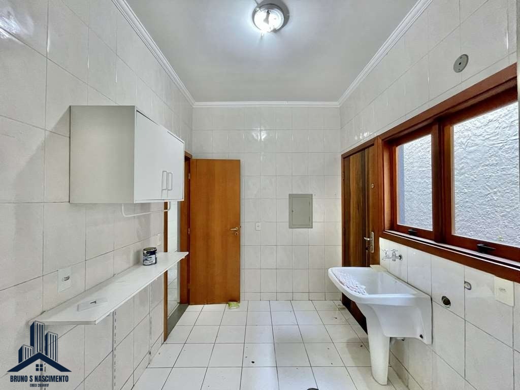 Casa à venda com 5 quartos, 2 suítes, 6 vagas e 311m² no Aldeia da Fazendinha, Carapicuíba (SP) — foto 17 de 30