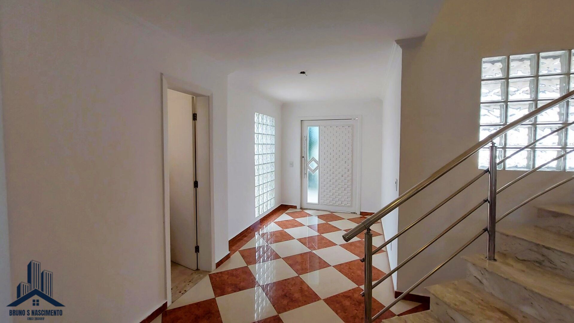 Casa para alugar com 5 quartos, 4 suítes, 4 vagas e 250m² no Pitas, Cotia (SP) — foto 11 de 30
