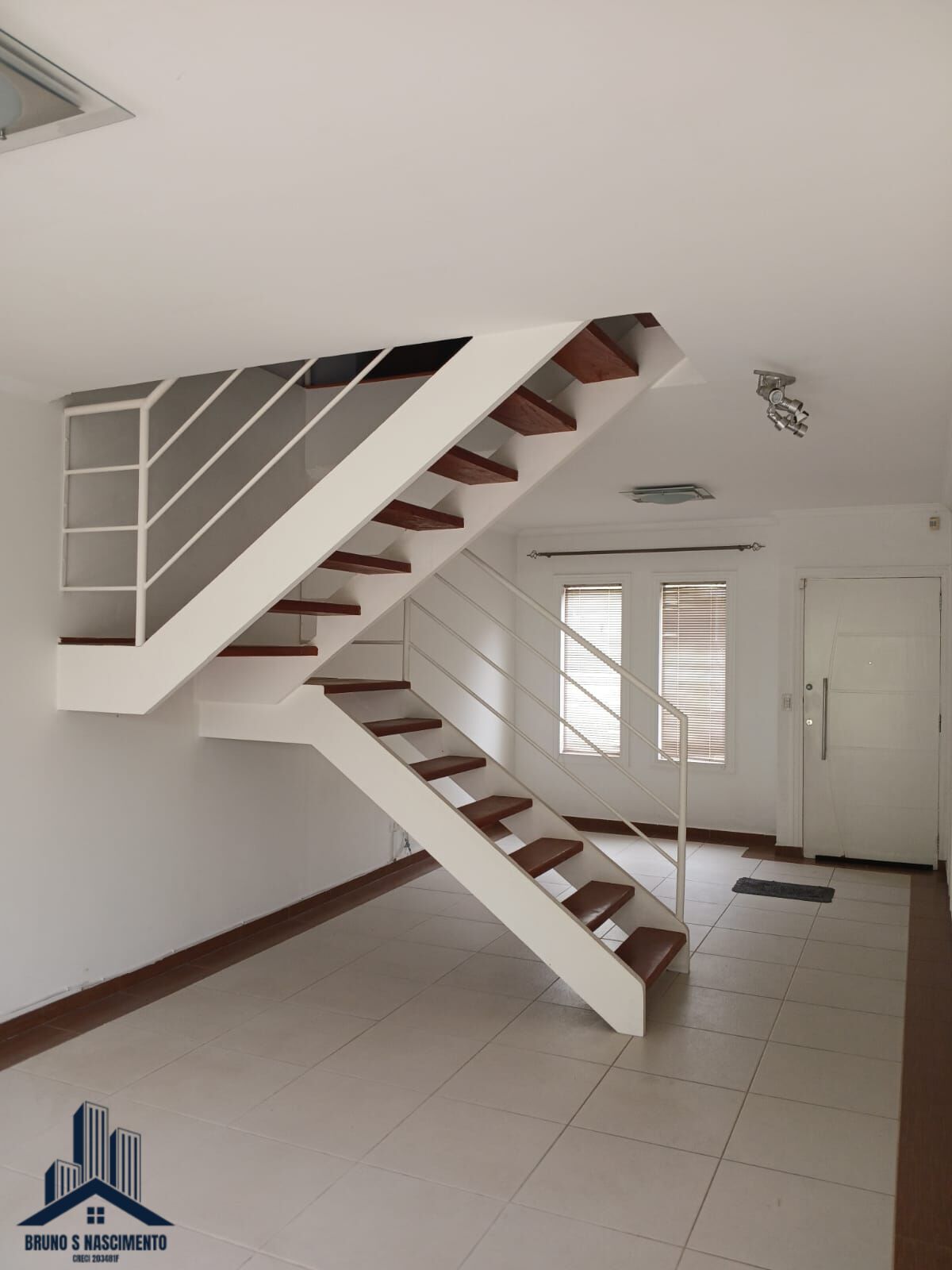 Casa à venda com 3 quartos, 1 suíte, 4 vagas e 150m² no Jardim Rebelato, Cotia (SP) — foto 8 de 27