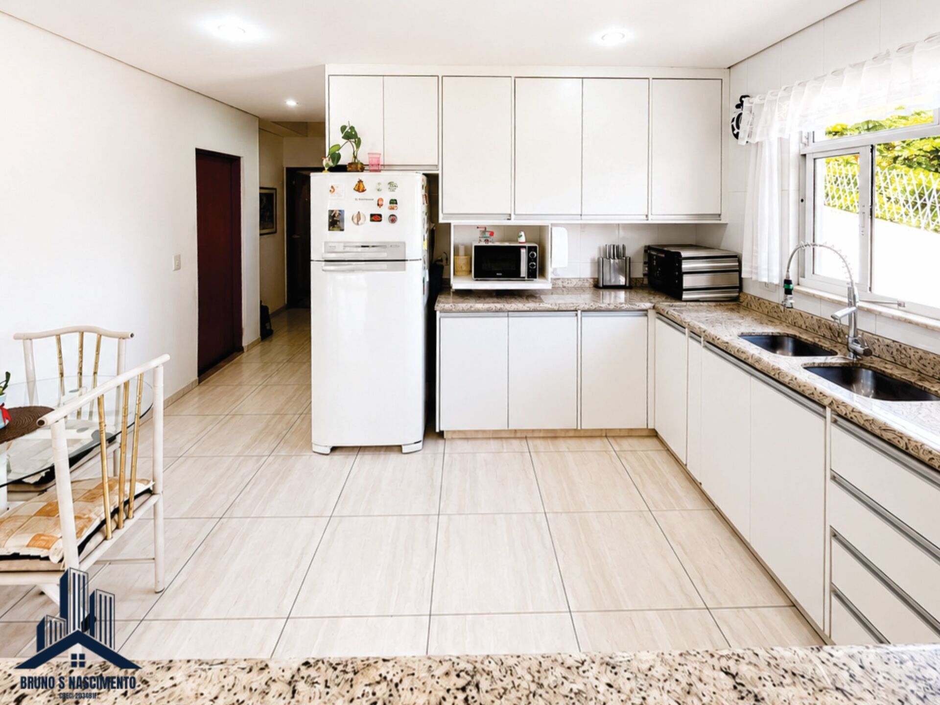 Casa à venda com 3 quartos, 3 suítes, 4 vagas e 342m² no Lajeado, Cotia (SP) — foto 19 de 30
