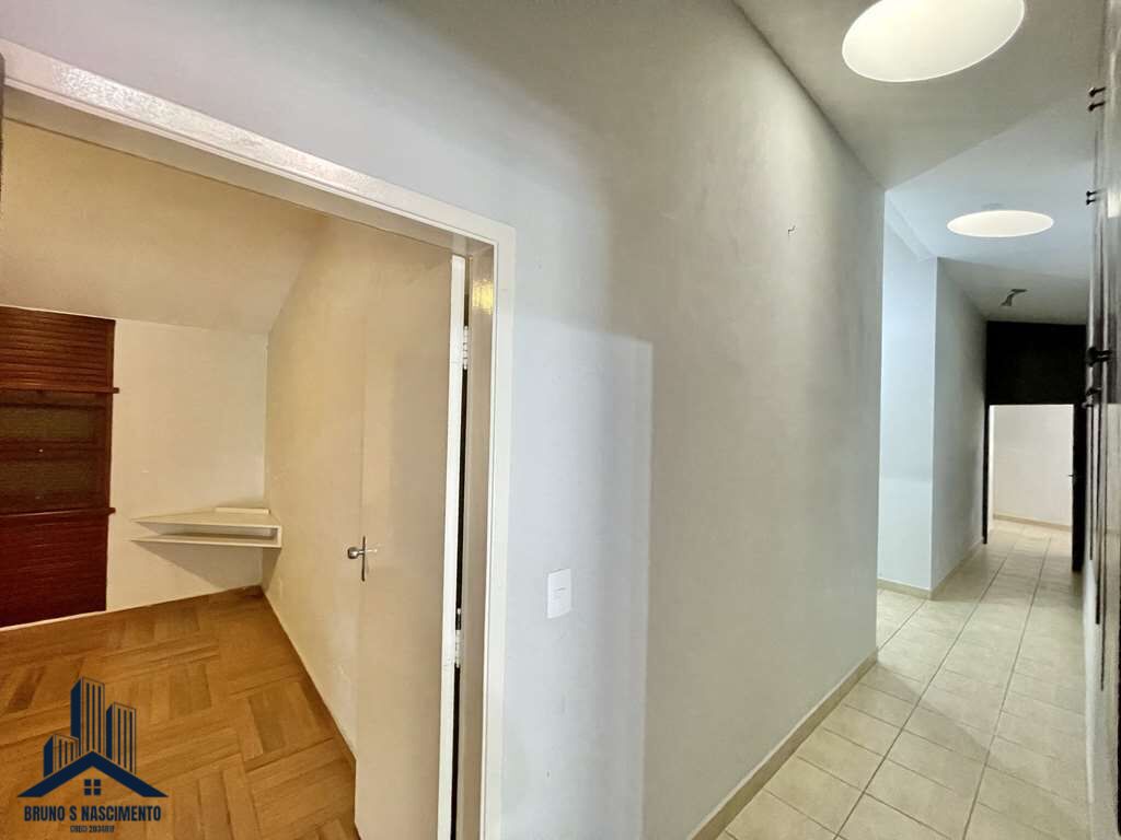 Casa à venda com 4 quartos, 1 suíte, 6 vagas e 409m² no Chácara São João, Carapicuíba (SP) — foto 27 de 30