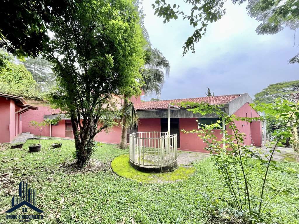 Casa à venda com 4 quartos, 1 suíte, 6 vagas e 409m² no Chácara São João, Carapicuíba (SP) — foto 9 de 30