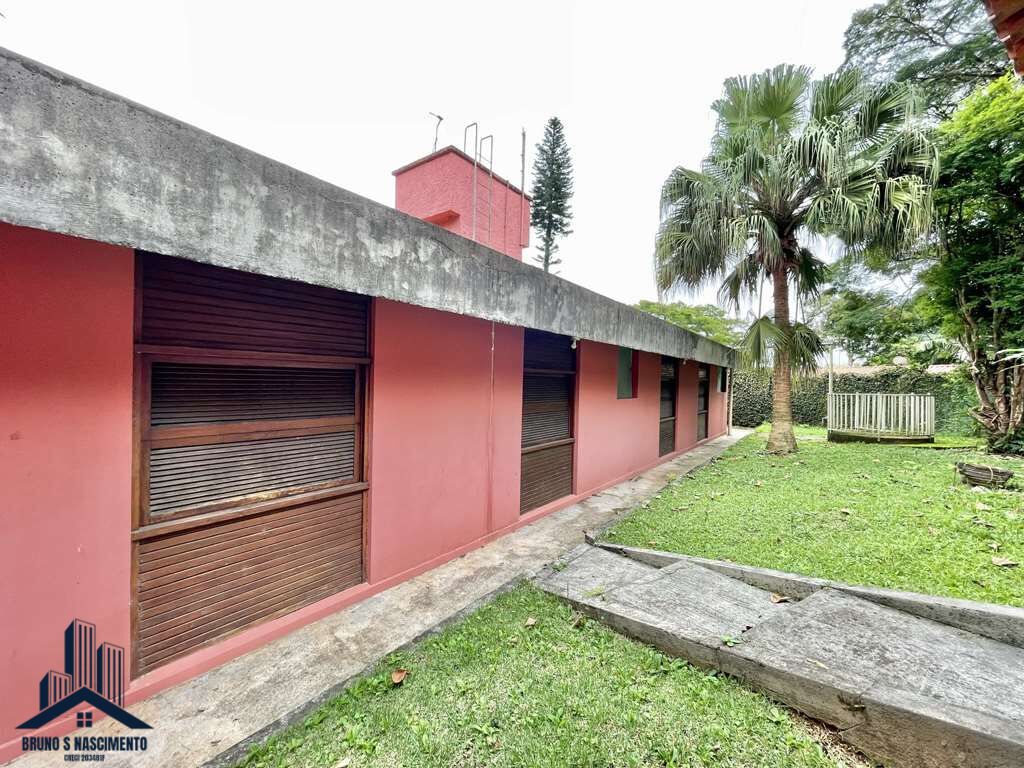 Casa à venda com 4 quartos, 1 suíte, 6 vagas e 409m² no Chácara São João, Carapicuíba (SP) — foto 13 de 30