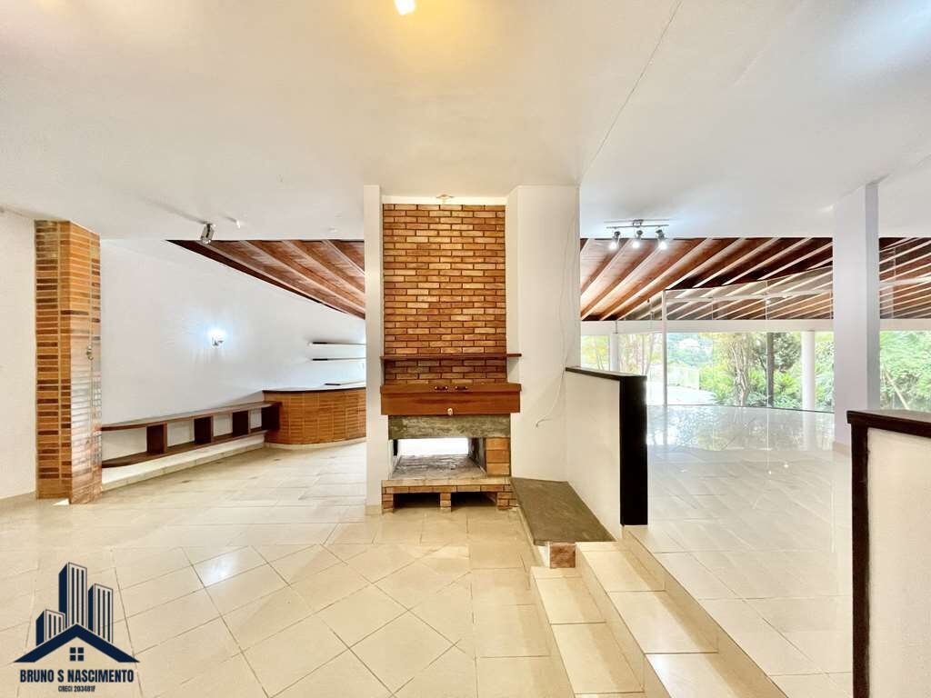 Casa à venda com 4 quartos, 1 suíte, 6 vagas e 409m² no Chácara São João, Carapicuíba (SP) — foto 25 de 30