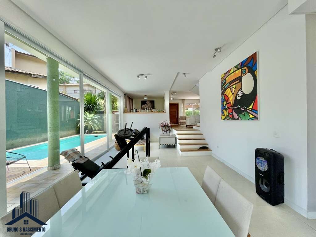 Casa à venda com 4 quartos, 2 suítes, 4 vagas e 386m² no Pousada dos Bandeirantes, Carapicuíba (SP) — foto 15 de 30