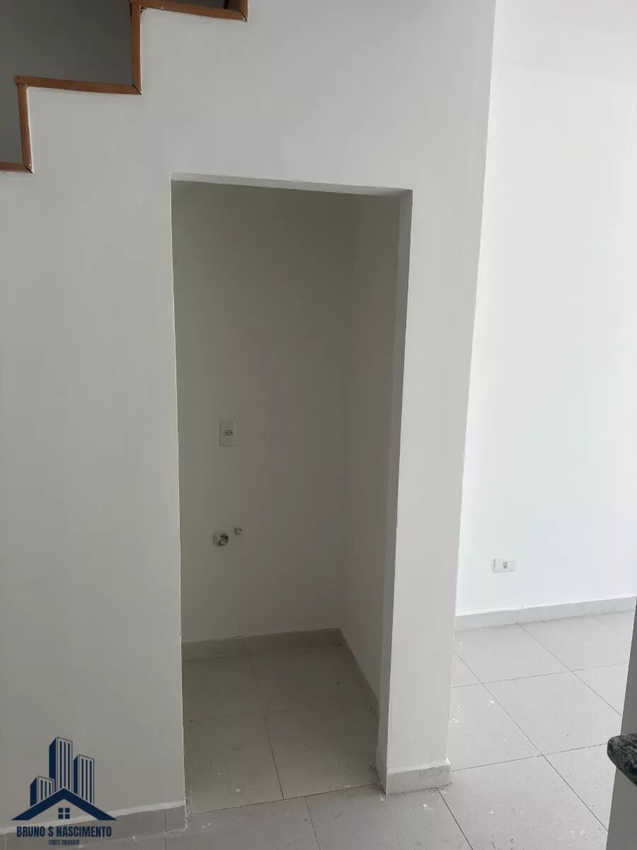 Casa à venda com 2 quartos, 1 banheiro, 2 vagas e 60m² no Chácara Canta Galo, Cotia (SP) — foto 6 de 23