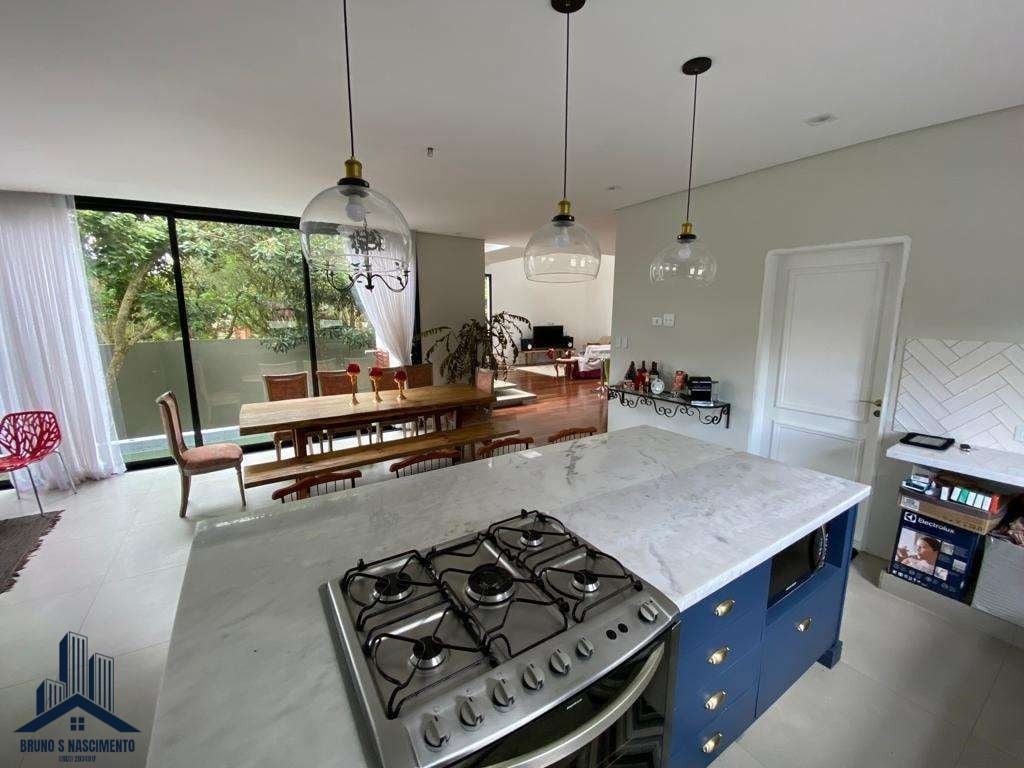 Casa à venda com 3 quartos, 1 suíte, 12 vagas e 427m² no Terras do Madeira, Carapicuíba (SP) — foto 12 de 30