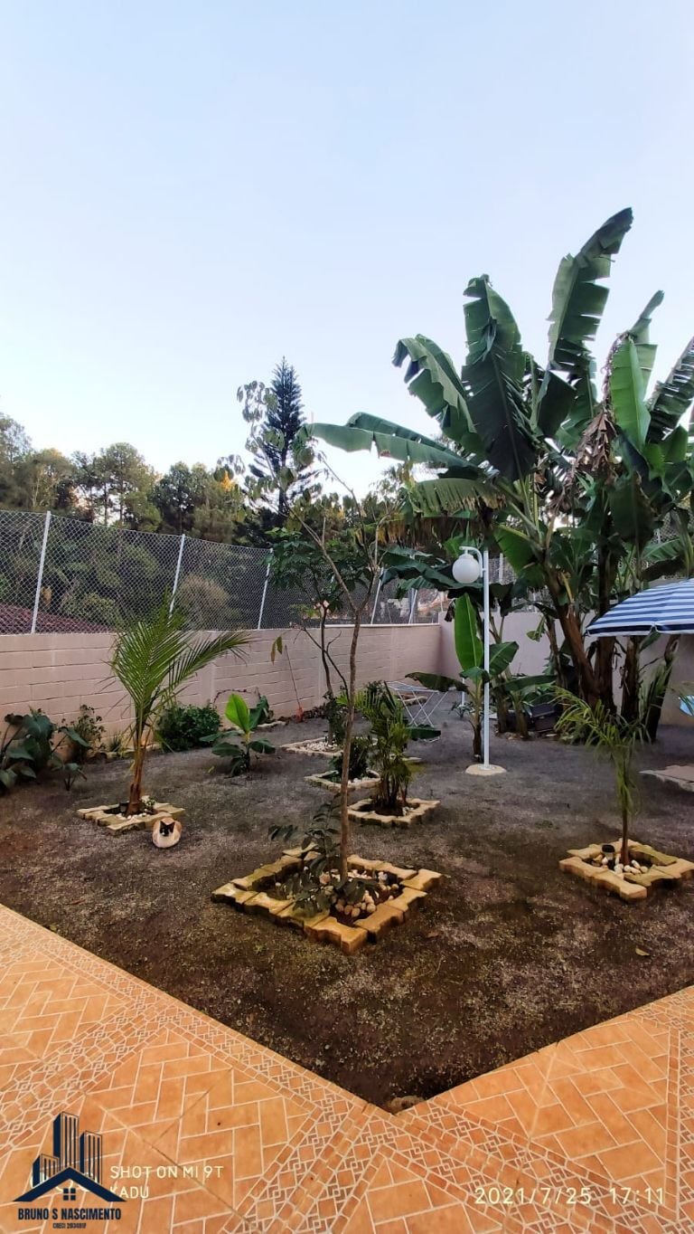 Casa à venda com 4 quartos, 1 suíte, 2 vagas e 180m² no Jardim Barbacena, Cotia (SP) — foto 8 de 11