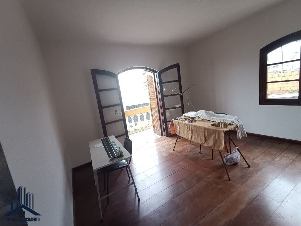 Casa à venda com 3 quartos, 1 suíte, 9 vagas e 200m² no Jardim Carmel, Cotia (SP) — foto 24 de 27