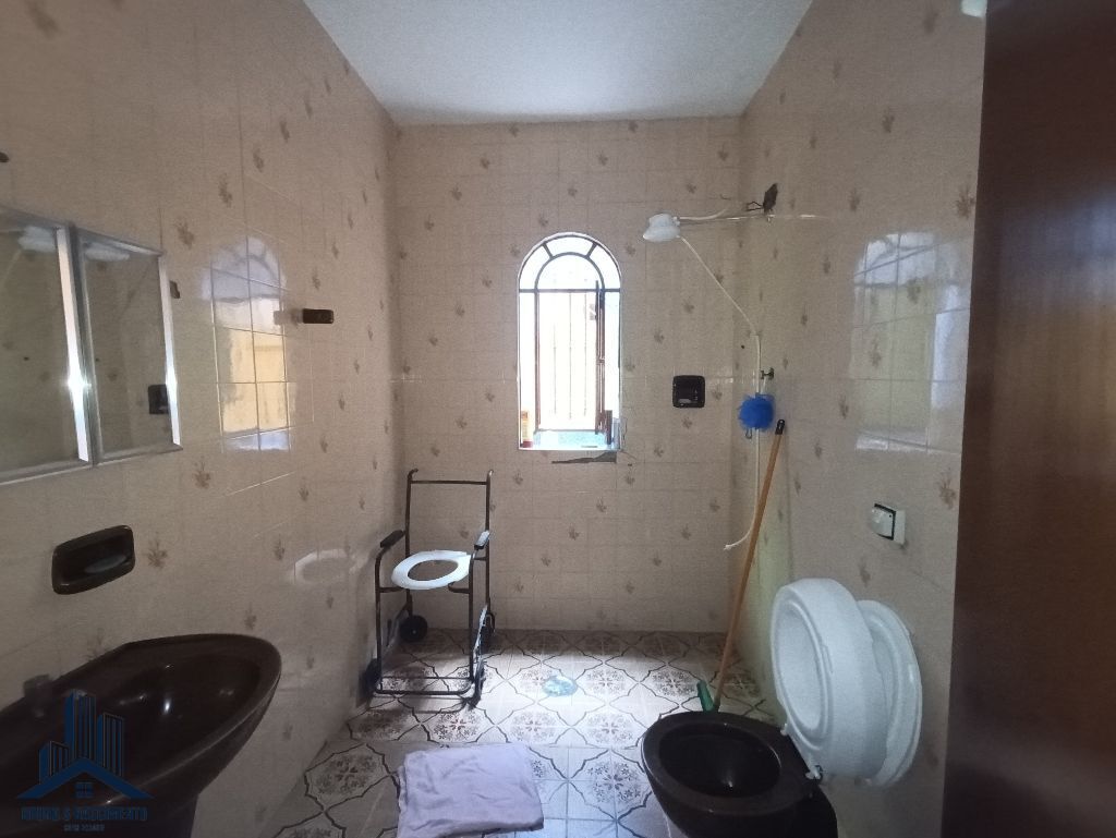 Casa à venda com 3 quartos, 1 suíte, 9 vagas e 200m² no Jardim Carmel, Cotia (SP) — foto 13 de 27