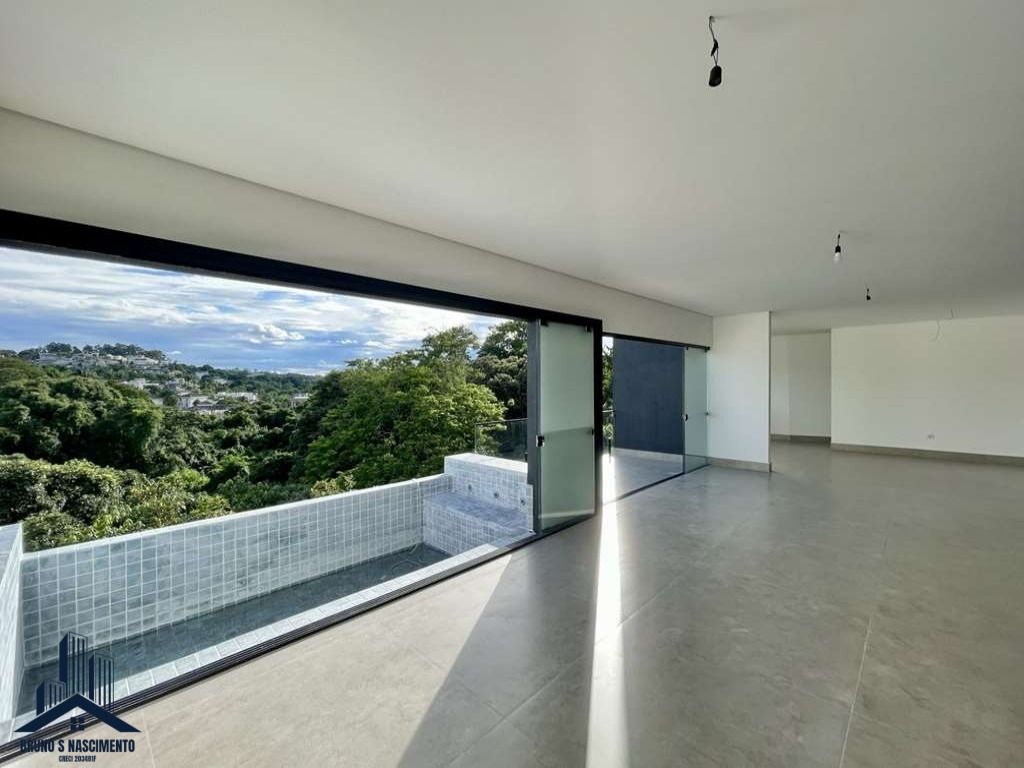 Casa à venda com 4 quartos, 4 suítes, 6 vagas e 400m² no Golf Gardens, Carapicuíba (SP) — foto 15 de 30