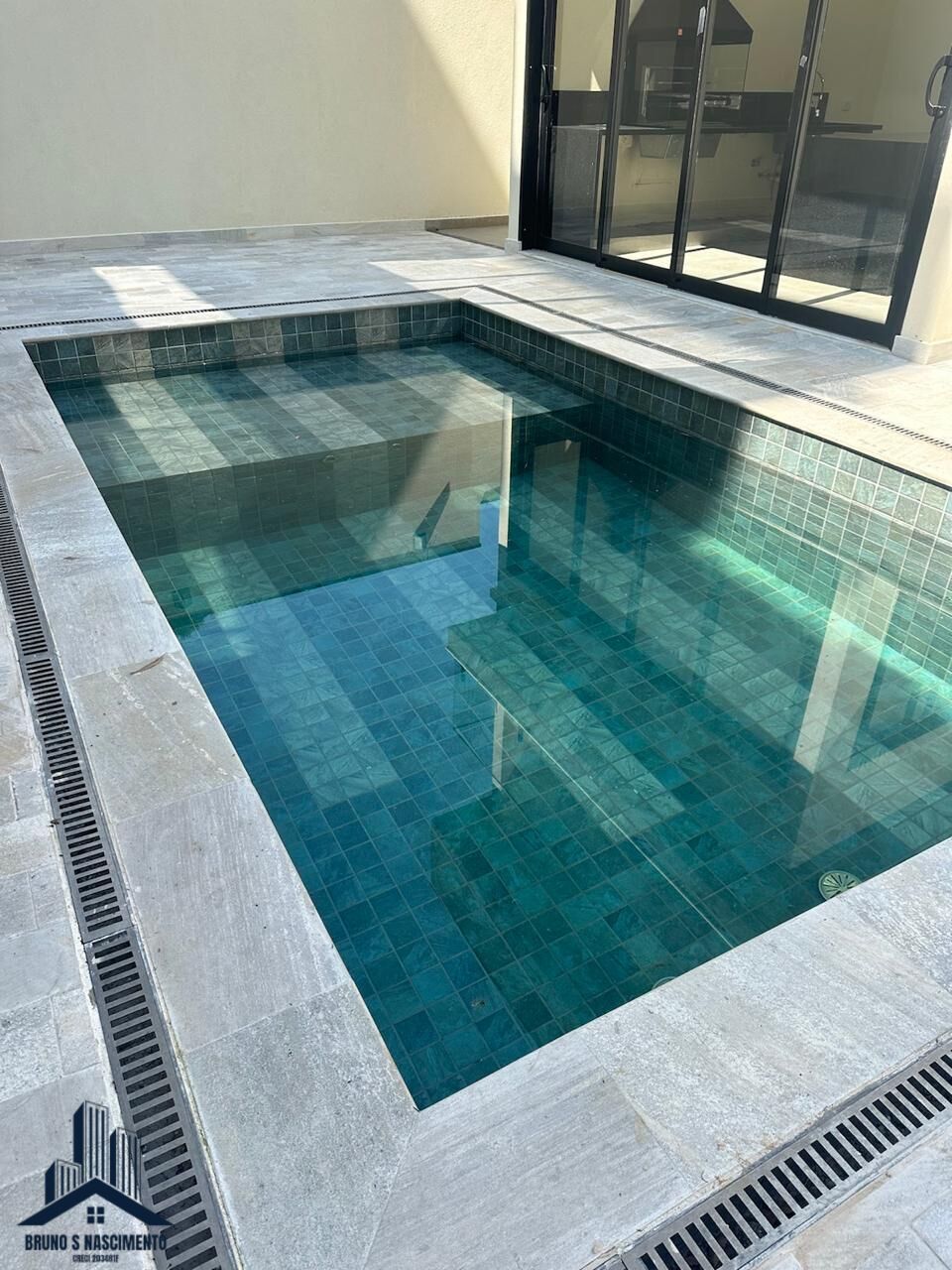 Casa à venda com 3 quartos, 1 suíte, 4 vagas e 382m² no Jardim Rosemary, Itapevi (SP) — foto 4 de 30