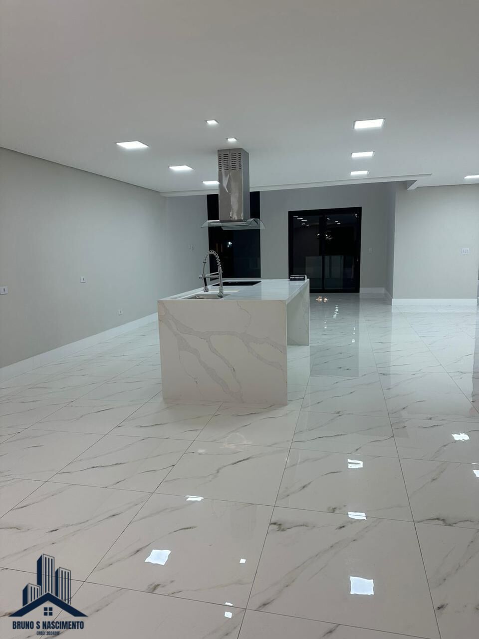 Casa à venda com 3 quartos, 1 suíte, 4 vagas e 382m² no Jardim Rosemary, Itapevi (SP) — foto 5 de 30