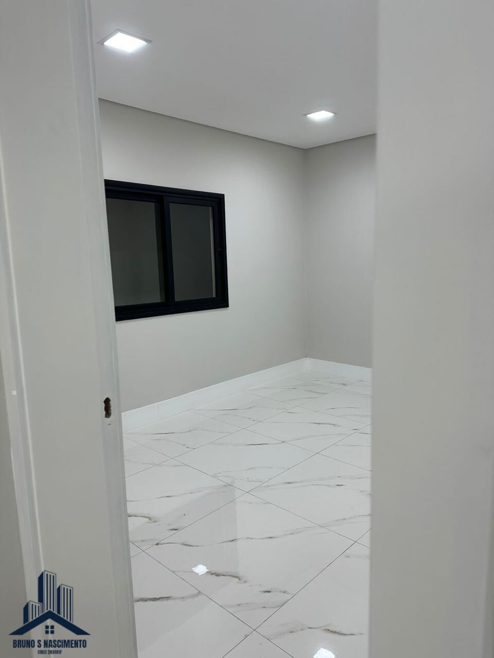 Casa à venda com 3 quartos, 1 suíte, 4 vagas e 382m² no Jardim Rosemary, Itapevi (SP) — foto 9 de 30