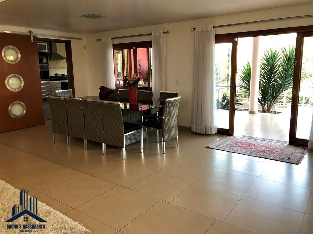 Casa para alugar com 5 quartos, 5 suítes, 6 vagas e 890m² no Chácara Santa Lúcia, Carapicuíba (SP) — foto 12 de 30