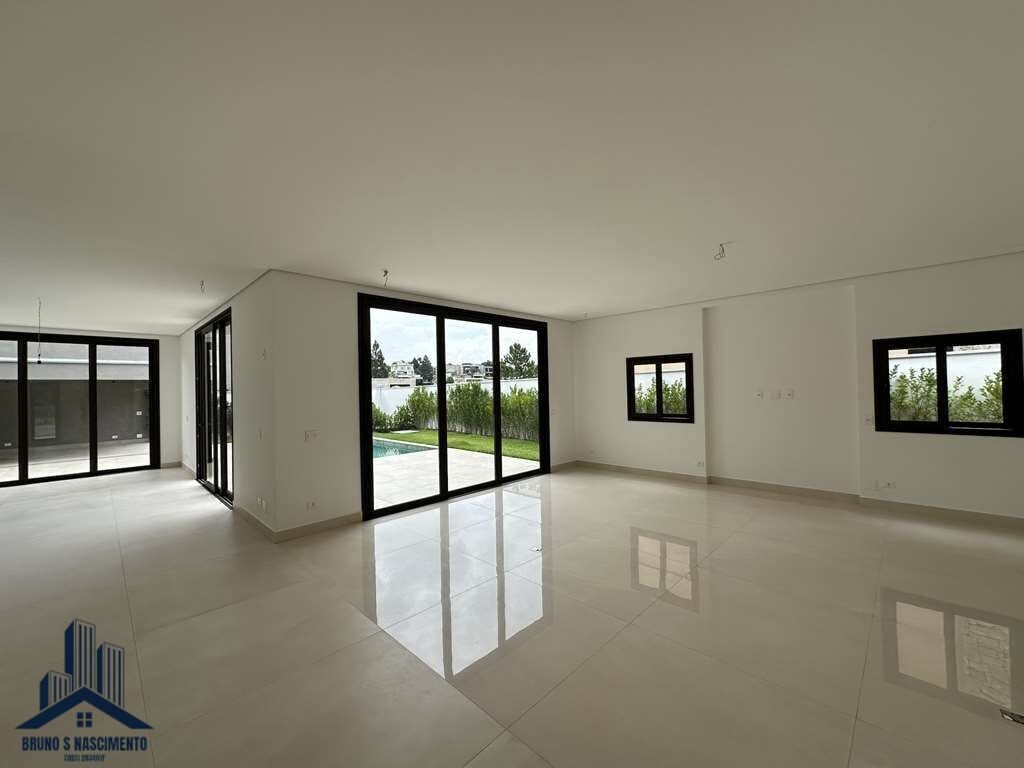 Casa à venda com 4 quartos, 4 suítes, 4 vagas e 307m² no Granja Viana, Carapicuíba (SP) — foto 16 de 30