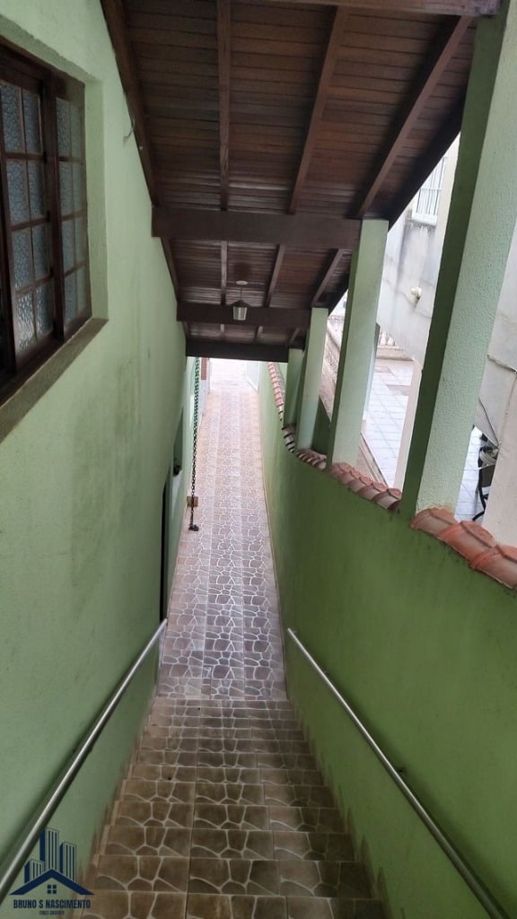 Casa à venda com 6 quartos, 1 suíte, 10 vagas e 405m² no Parque Nova Jandira, Jandira (SP) — foto 5 de 15