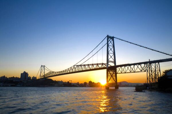 Variação de Valores de Venda de Imóveis Residenciais em Florianópolis, Balneário Camboriú, Itajaí e Itapema (2020–2025)!