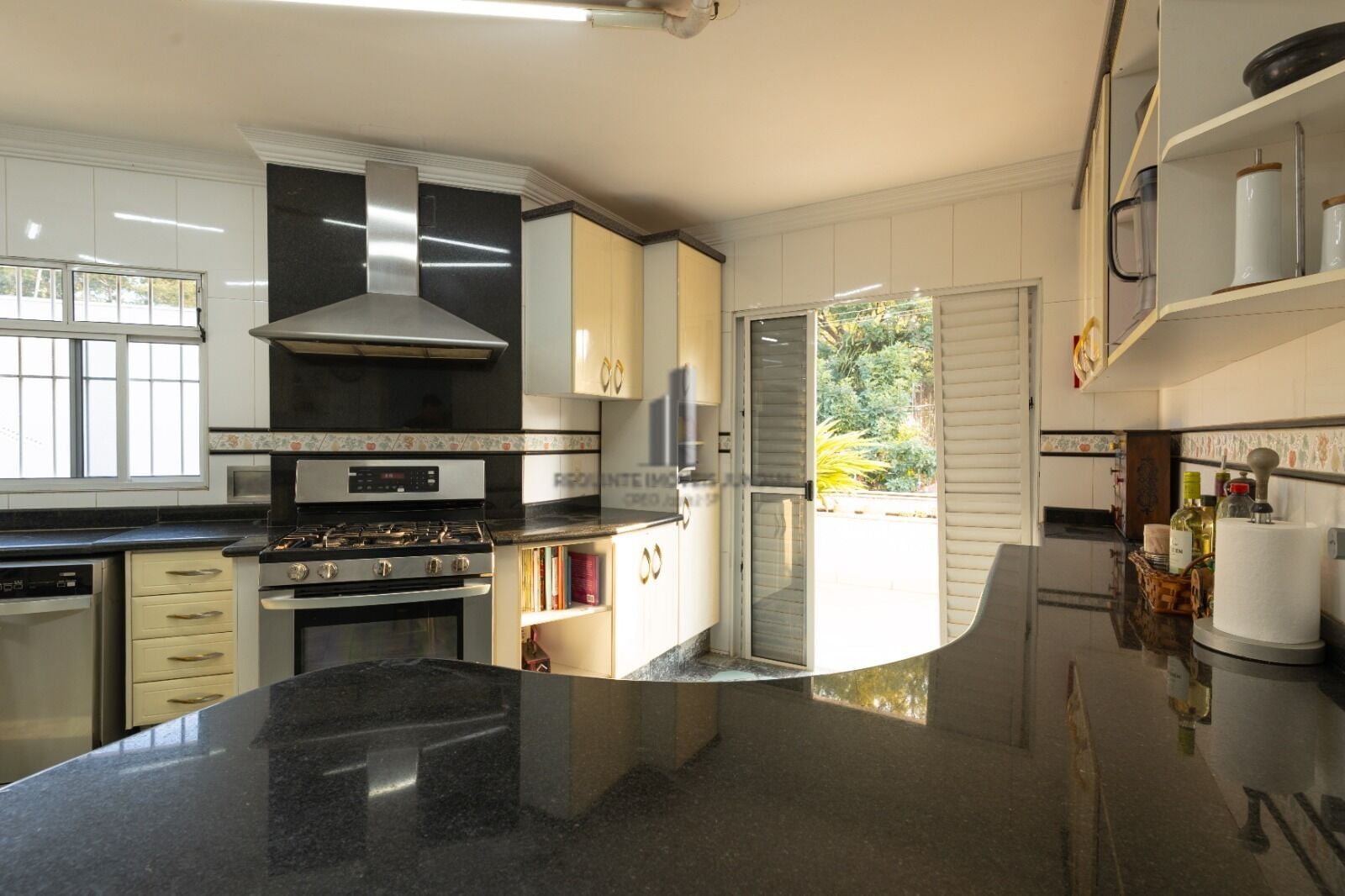 Casa, 4 quartos, 250 m² - Foto 19