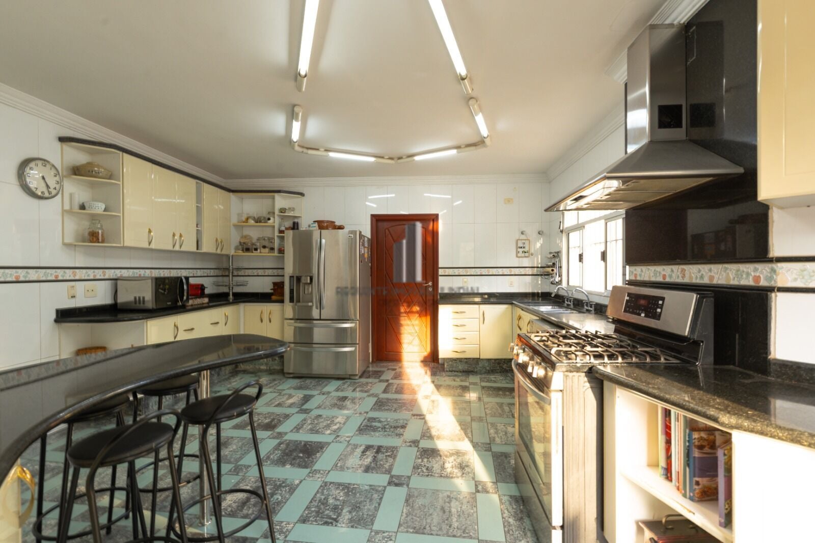 Casa, 4 quartos, 250 m² - Foto 14