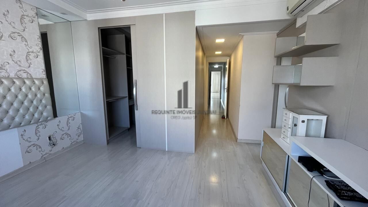 Apartamento, 3 quartos, 216 m² - Foto 19