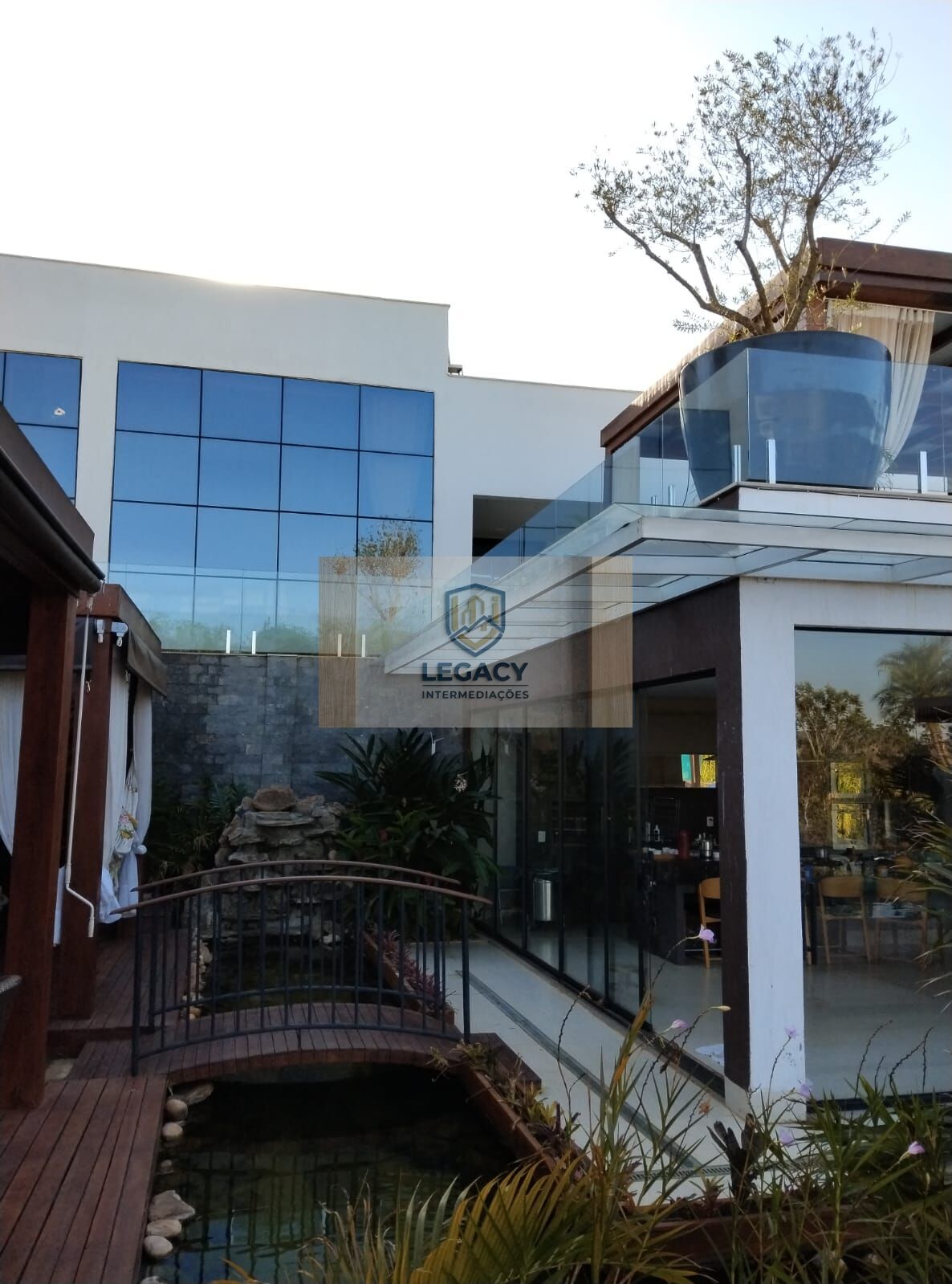 Casa de cinema mobiliada, Condomínio em Corumbá,