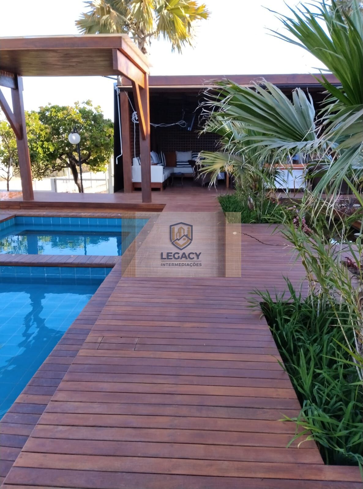 Casa de cinema mobiliada, Condomínio em Corumbá,