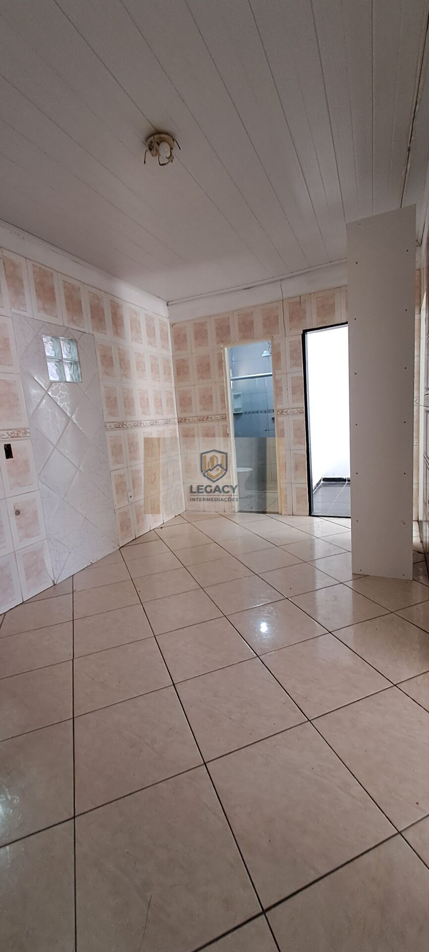 Casa em Condomínio, com localização Imbatível