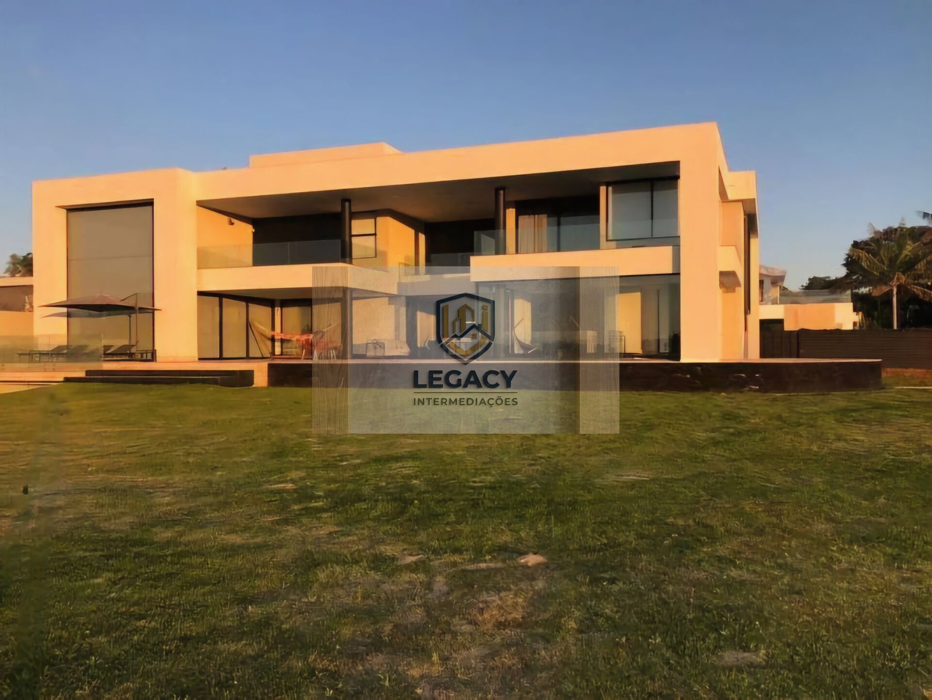 Casa Alto Padrão ponta de picolé Lago Sul
