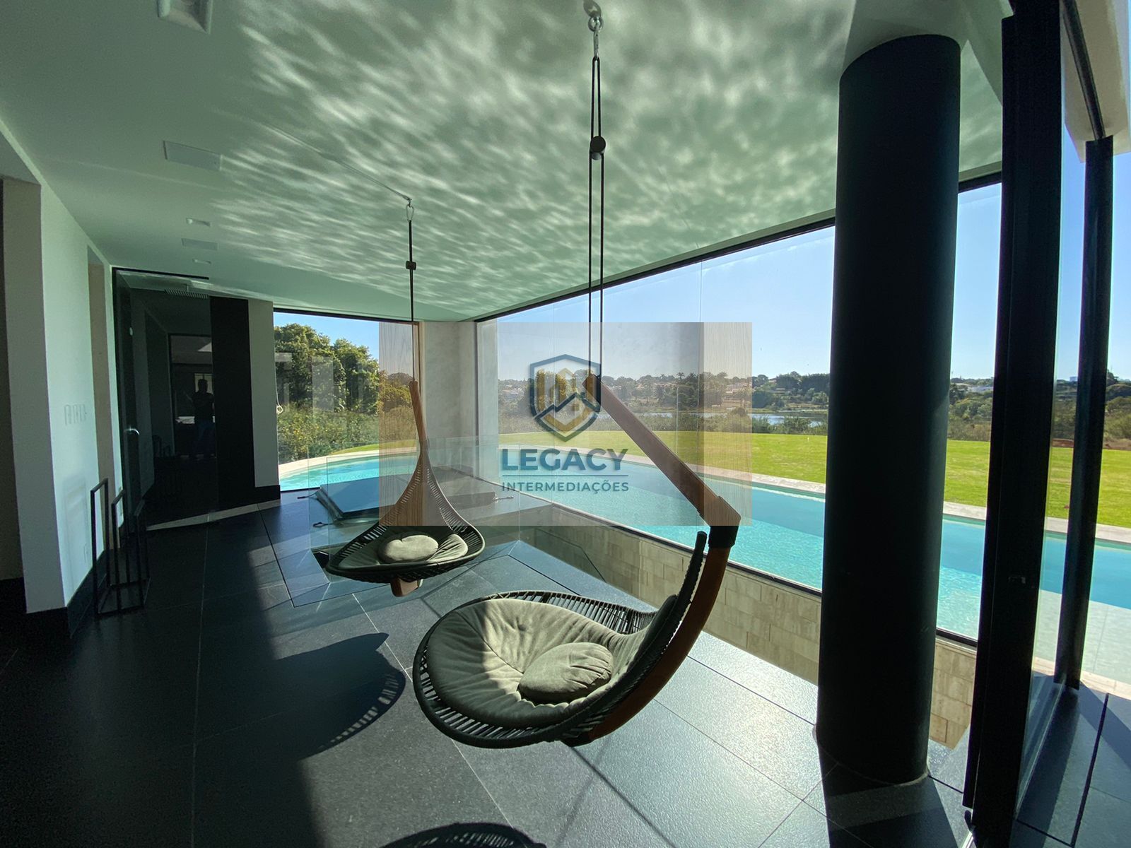 Casa Alto Padrão ponta de picolé Lago Sul