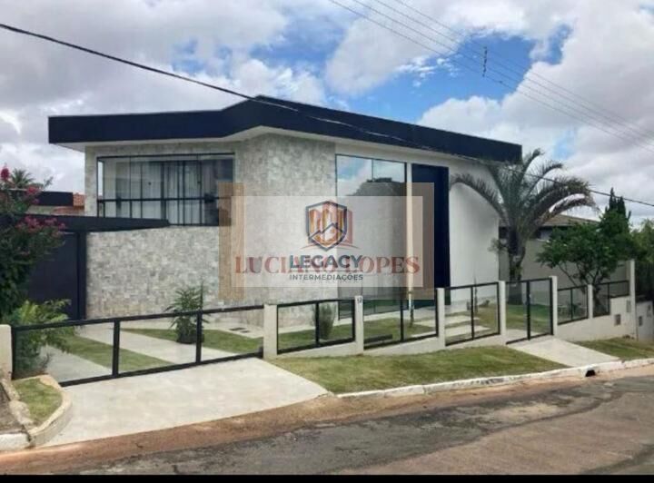 Casa à venda no bairro Setor Habitacional Arniqueira (Águas Claras) - Brasília/DF