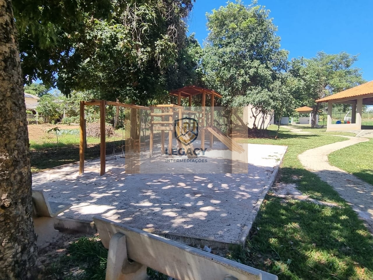 Terreno em Condomínio fechado com lazer no Corumbá