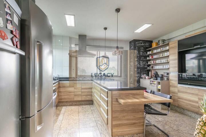 Apartamento Alto Padrão com vista livre e 1 por andar