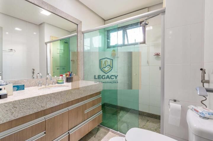 Apartamento Alto Padrão com vista livre e 1 por andar