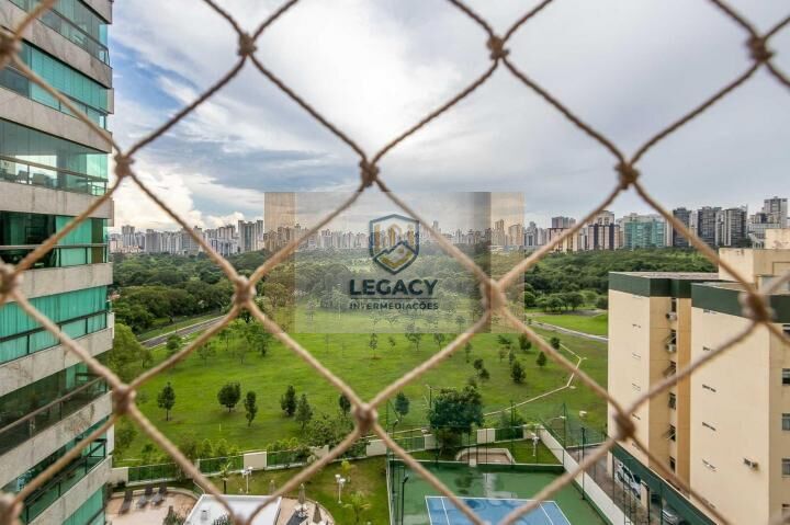 Apartamento Alto Padrão com vista livre e 1 por andar