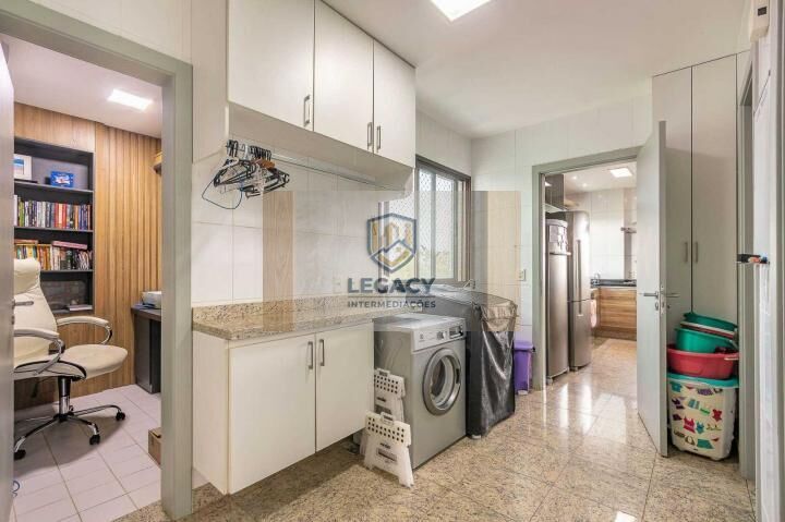 Apartamento Alto Padrão com vista livre e 1 por andar