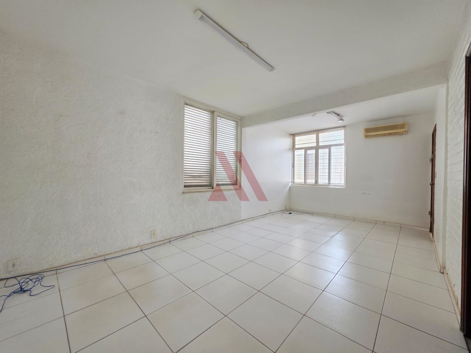 Sobrado, 7 quartos, 330 m² - Foto 8