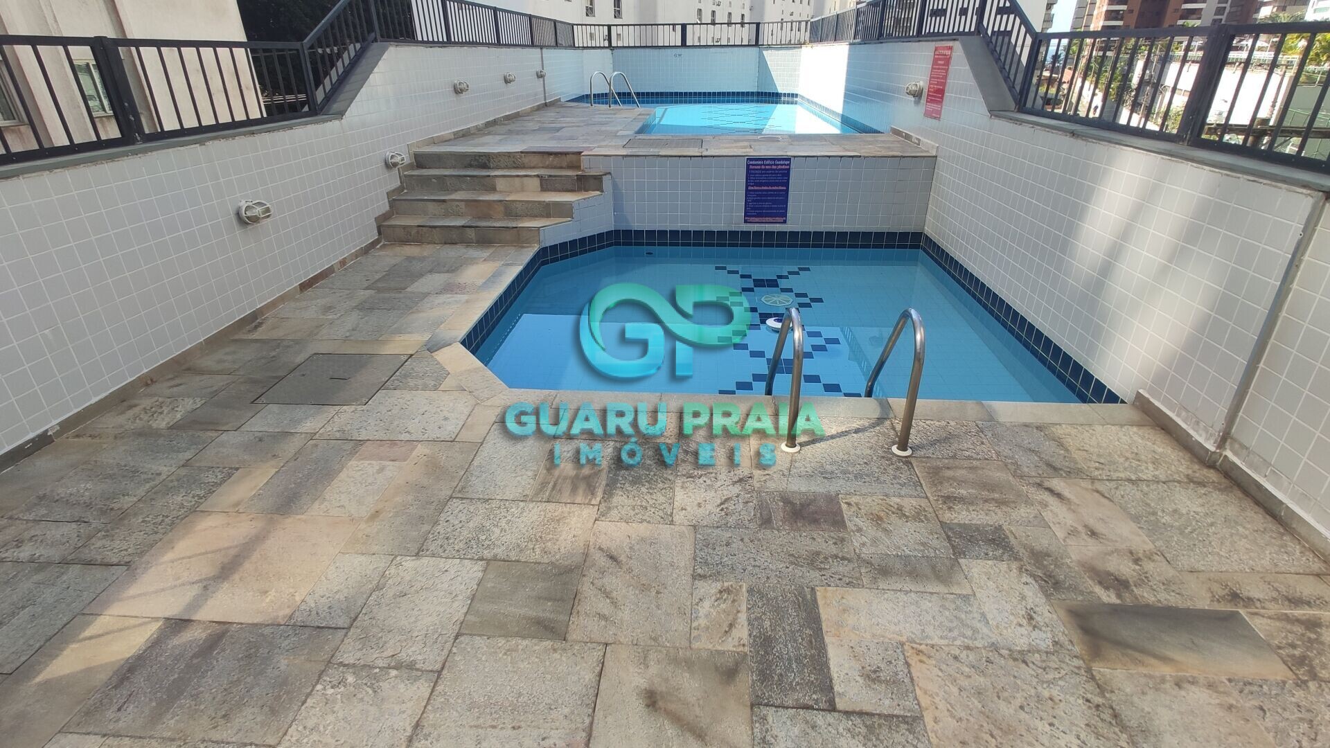 Apartamento à venda no bairro Astúrias - Guarujá/SP