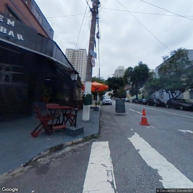 Imagem estática do "Street View" da localização