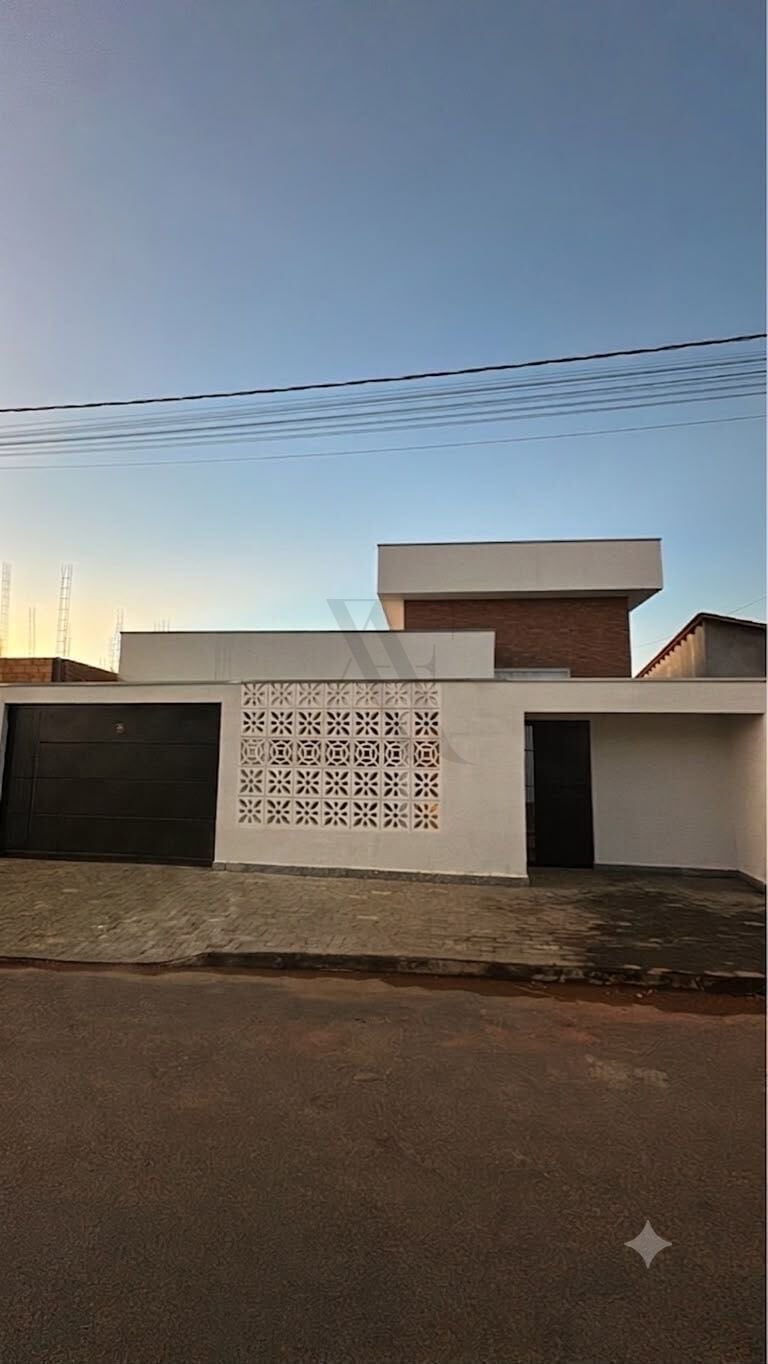 Casa, 2 quartos, 212 m² - Foto 1