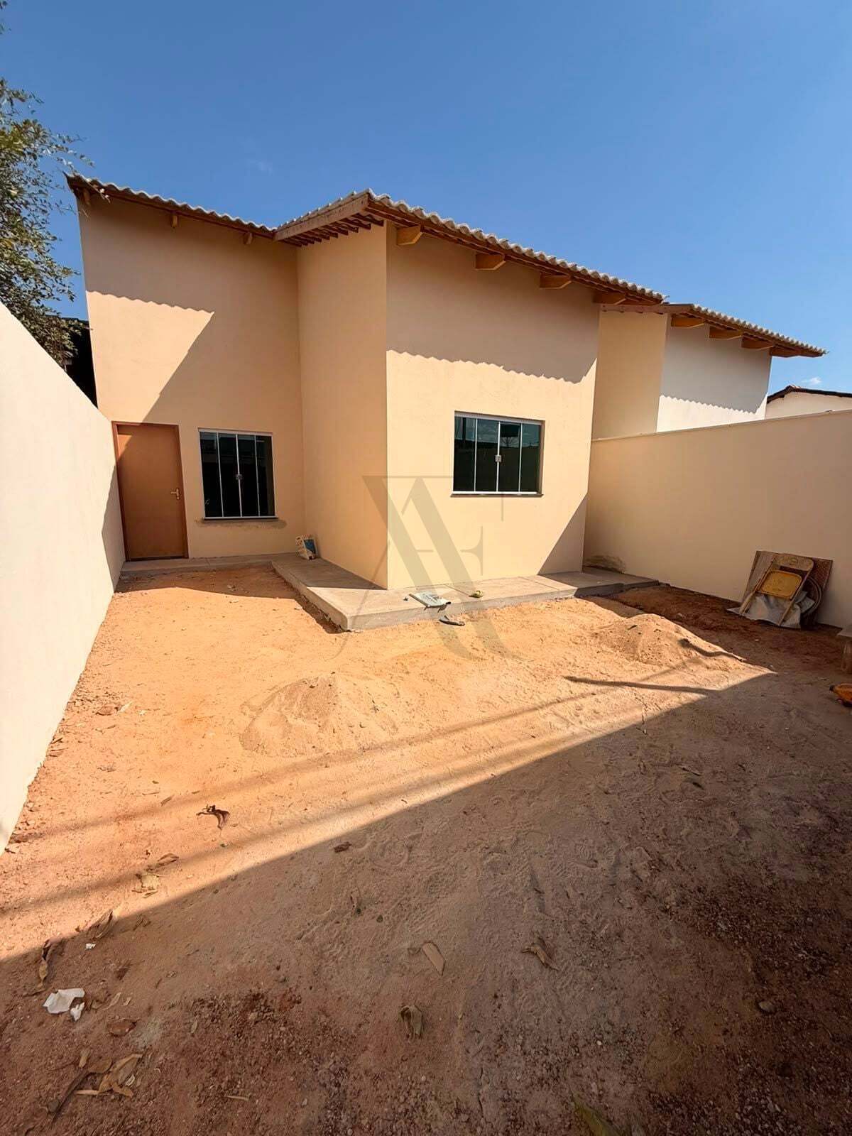 Casa, 3 quartos, 92 m² - Foto 1