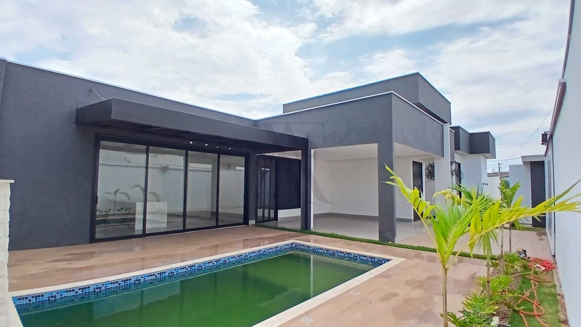 Casa, 4 quartos, 250 m² - Foto 4