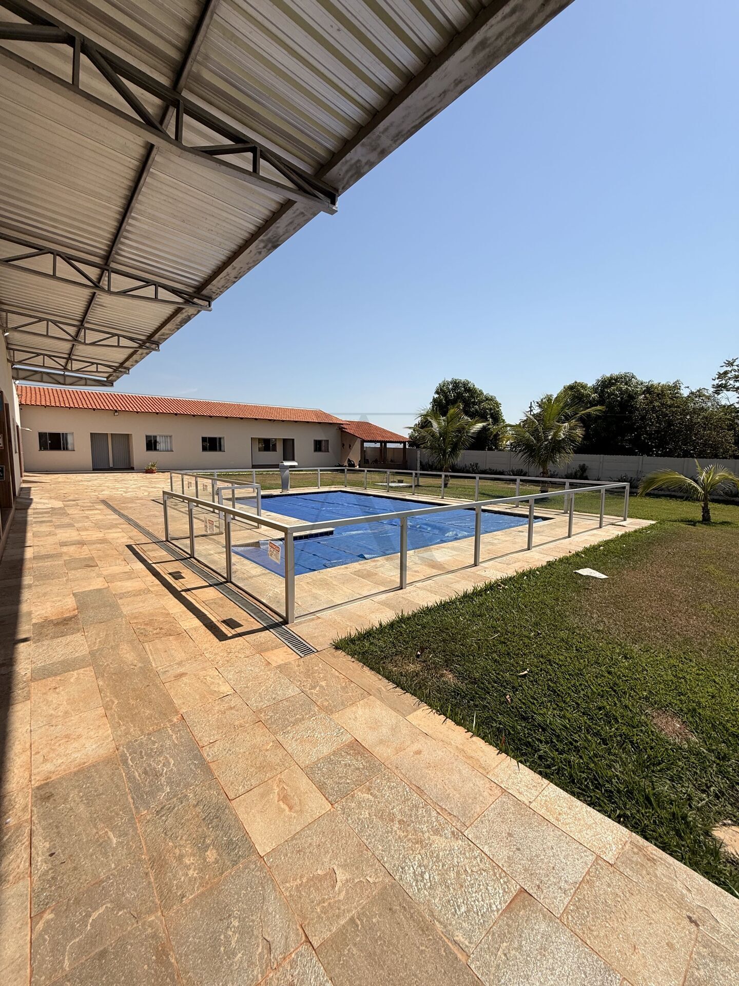 Chácara, 5 quartos, 2200 m² - Foto 1