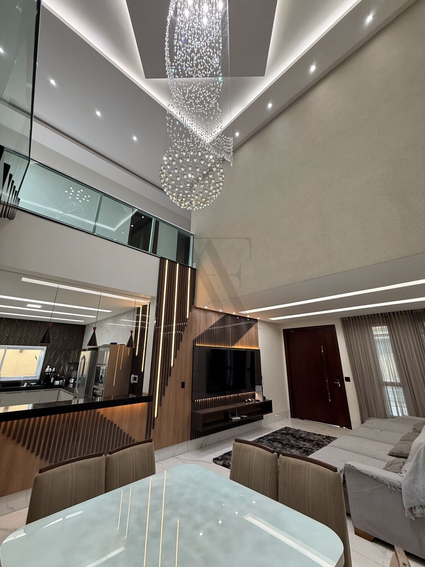 Casa, 4 quartos, 376 m² - Foto 1