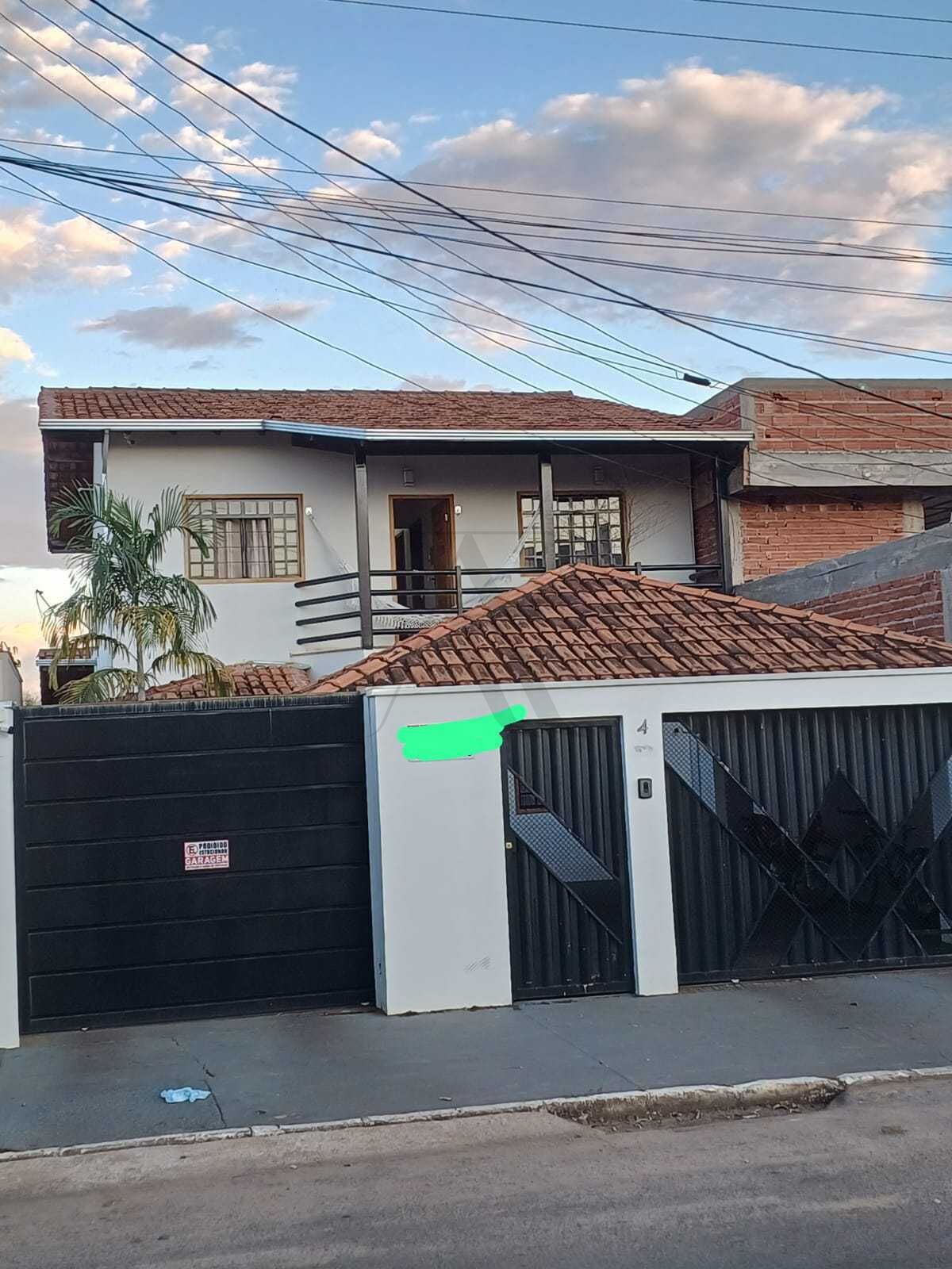 Casa, 4 quartos, 428 m² - Foto 1