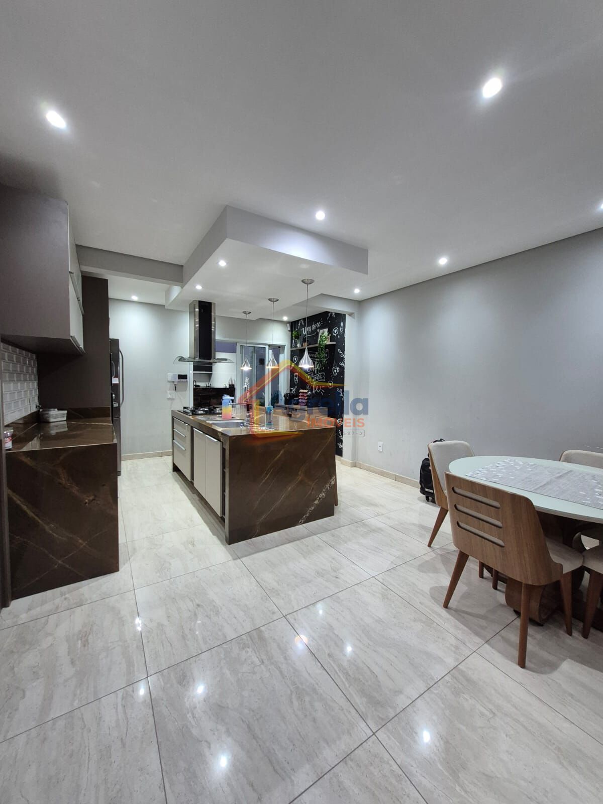 Casa, 3 quartos, 142 m² - Foto 3