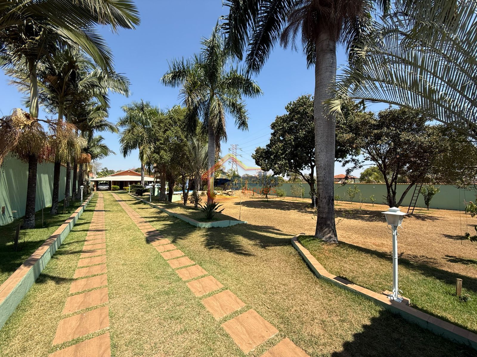 Sítio, 3 quartos, 2550 m² - Foto 1