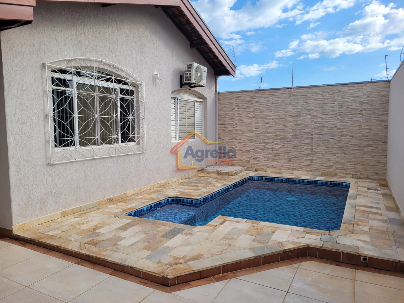 Casa, 2 quartos, 130 m² - Foto 1