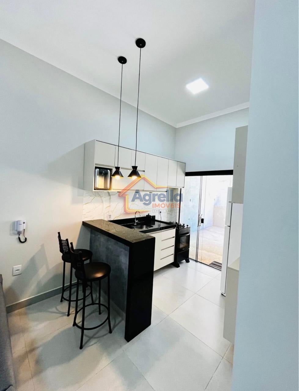 Casa, 2 quartos, 53 m² - Foto 1